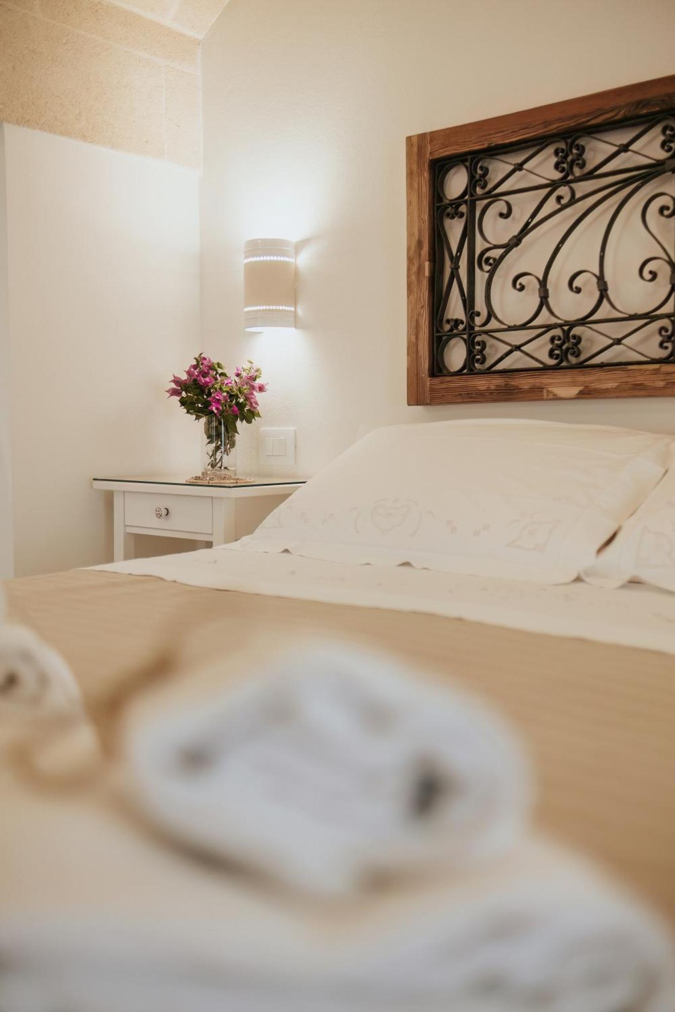 Le Maioliche - Apulian B&B Grottaglie Buitenkant foto